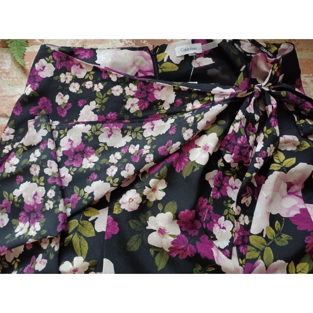 🥰HP🥰Calvin Klein Women's Black Plus Size Floral-Print Wrap Skirt - Picture 7 of 15